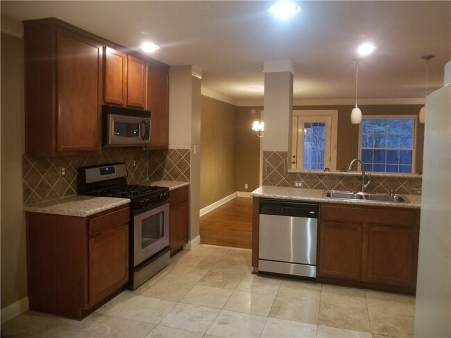 Building Photo - 9716 Copper Creek Dr