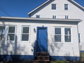 Building Photo - 500 Marion St