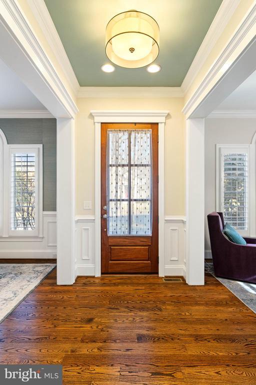 Foto del edificio - 1604 Colonial Ln