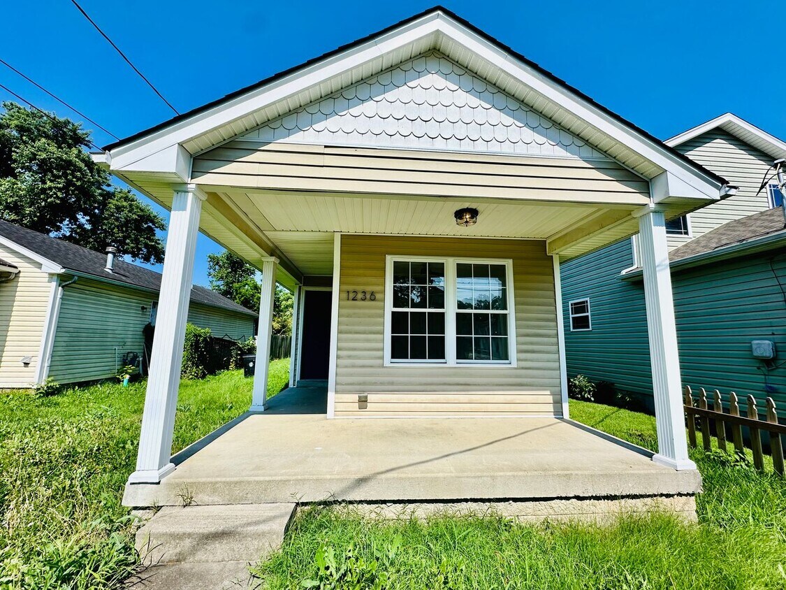 Primary Photo - Completely renovated 3BR house in Shelby P...