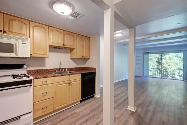 Foto del edificio - 1725 Toomey Rd