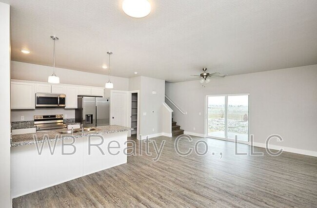 Foto del edificio - 211 NW Greenway Pl