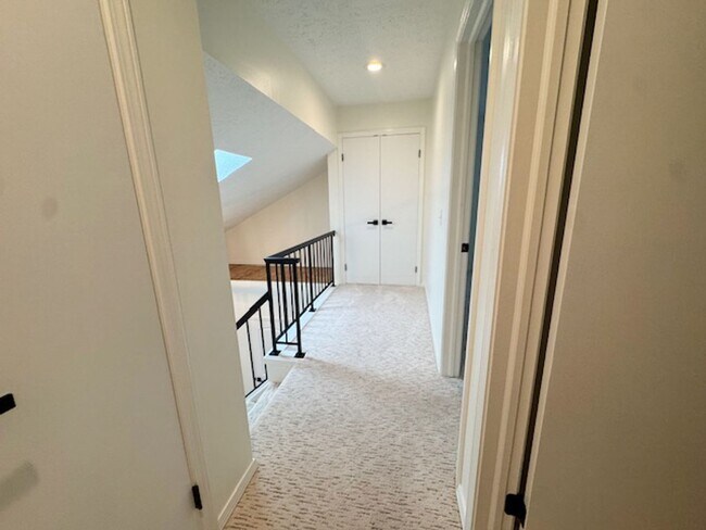 Foto del edificio - Amazing High-End Townhouse - End Unit - Ca...