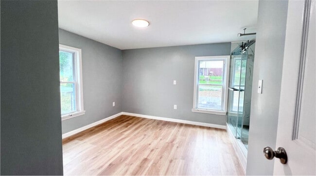 Foto del edificio - 4482 1st St