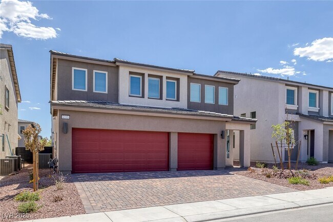 Building Photo - 6533 Twin Brks Ave