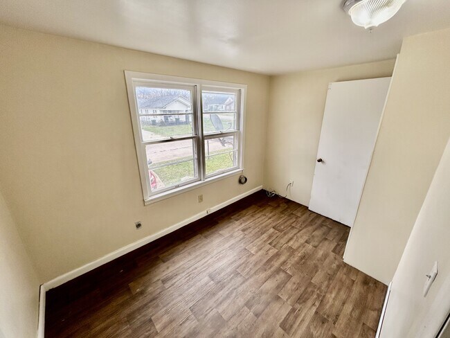 Foto del edificio - 427 S Center Ave