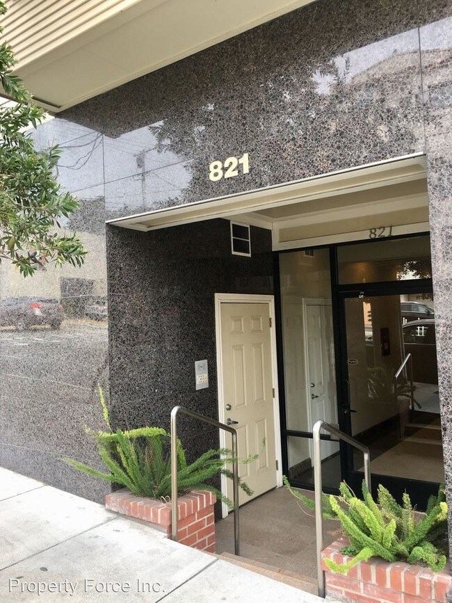 Building Photo - 3 br, 3 bath House - 821 Taraval Unit C