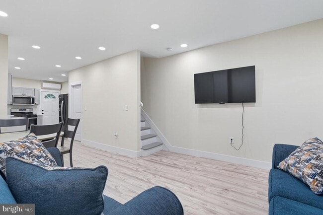 Foto del edificio - 5761 Osage Ave
