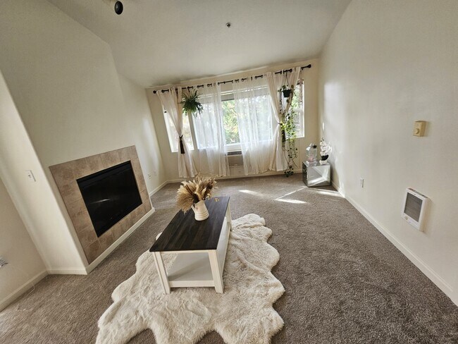 Foto del edificio - 730 NW 185th Ave