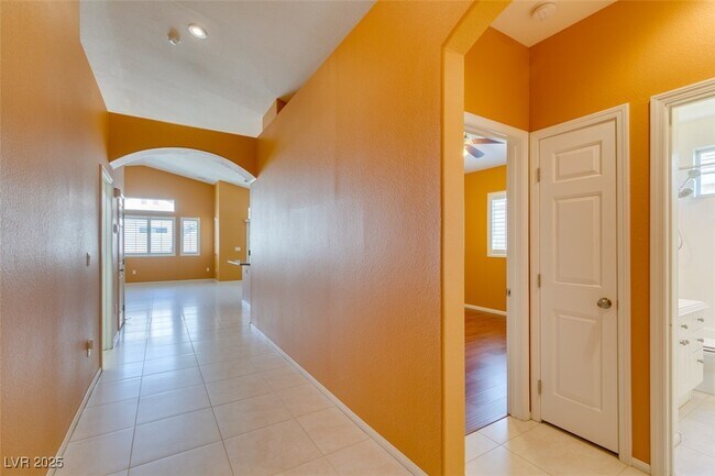 Building Photo - 7000 Point Cabrillo Ct