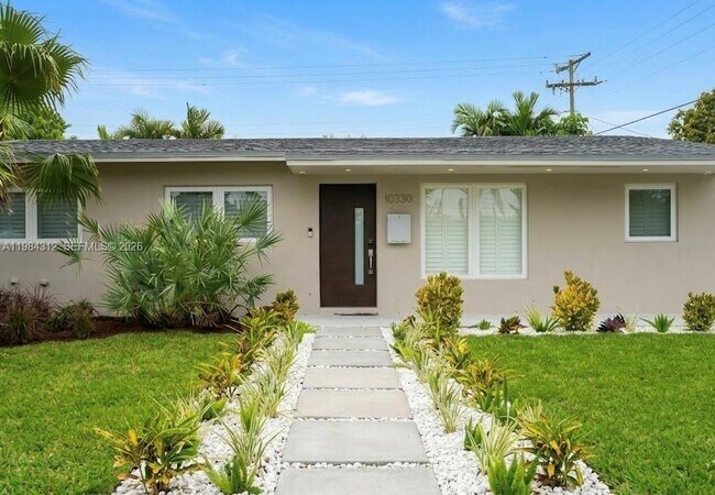 Building Photo - 10330 SW 51st St