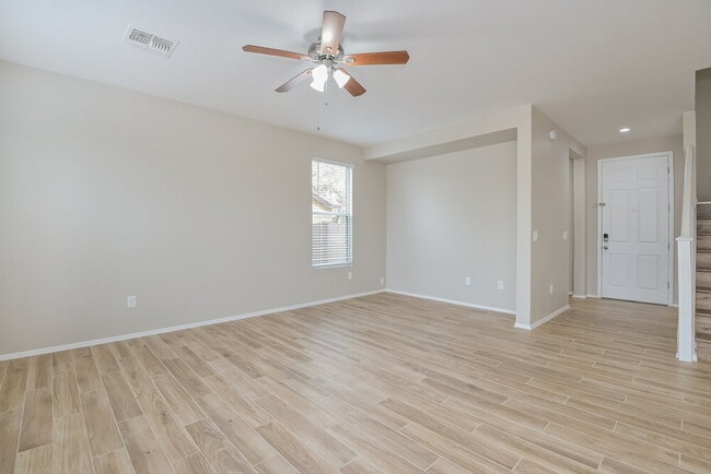 Building Photo - 4901 W Calle Don Alfonso