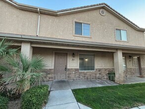 Building Photo - 1167 E 400 S