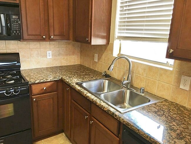 Building Photo - 6343 Richland Hills Dr