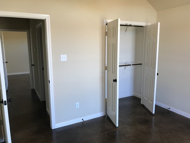 Building Photo - Duplex