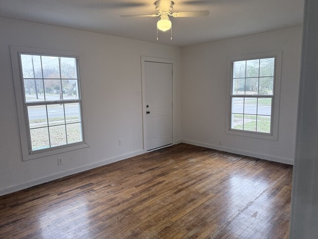 Foto del edificio - 620 N Walnut St