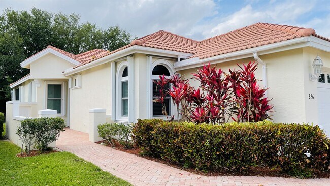 Foto del edificio - 626 SW Treasure Cove
