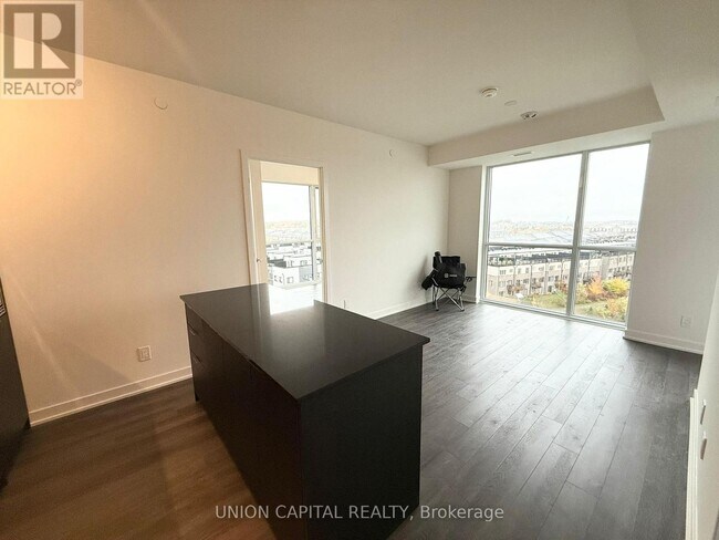 Photo du bâtiment - 3071 Trafalgar Rd