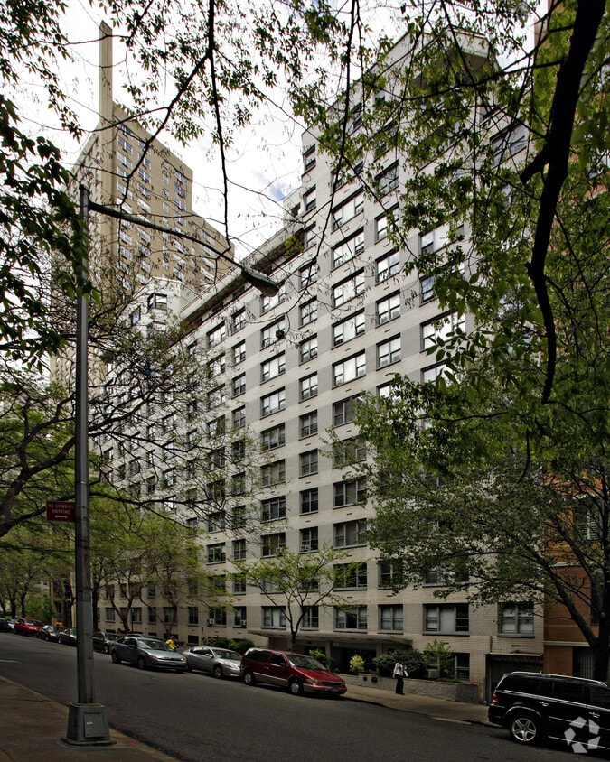 509 - 511 E 80th St - 509-511 E 80th St