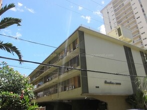 Building Photo - 2442 Tusitala St