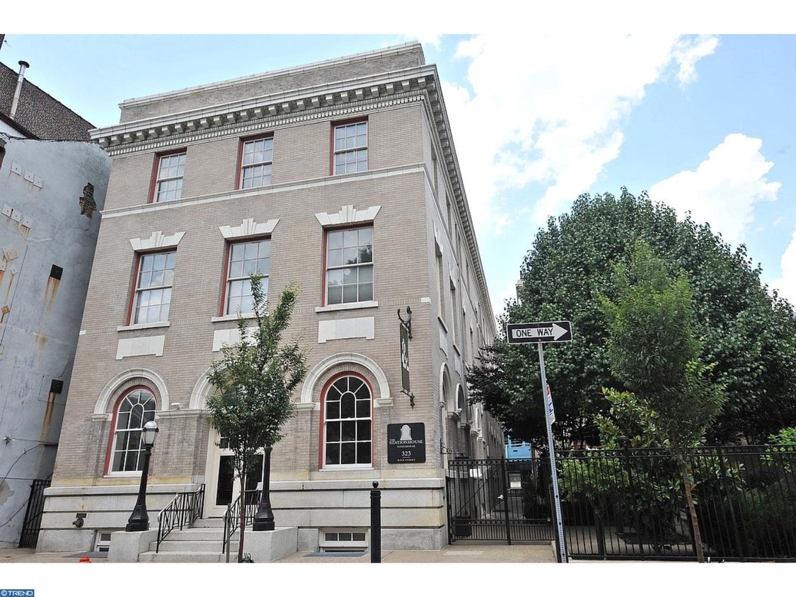 323 Race St, Philadelphia, PA 19106 Condo for Rent in Philadelphia