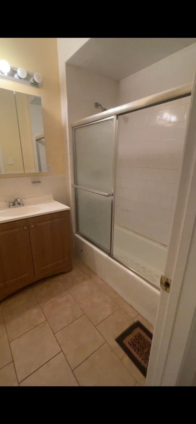 Foto del edificio - 9 Moore St