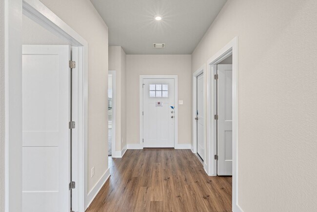 Foto del edificio - 8110 Bridgepointe Dr