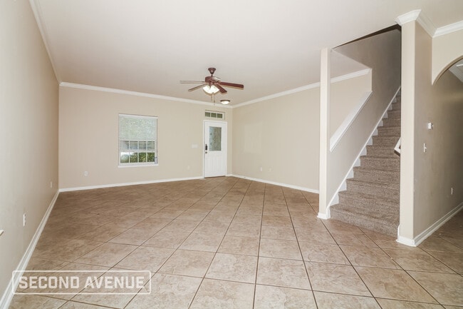 Building Photo - 1117 Livermore St