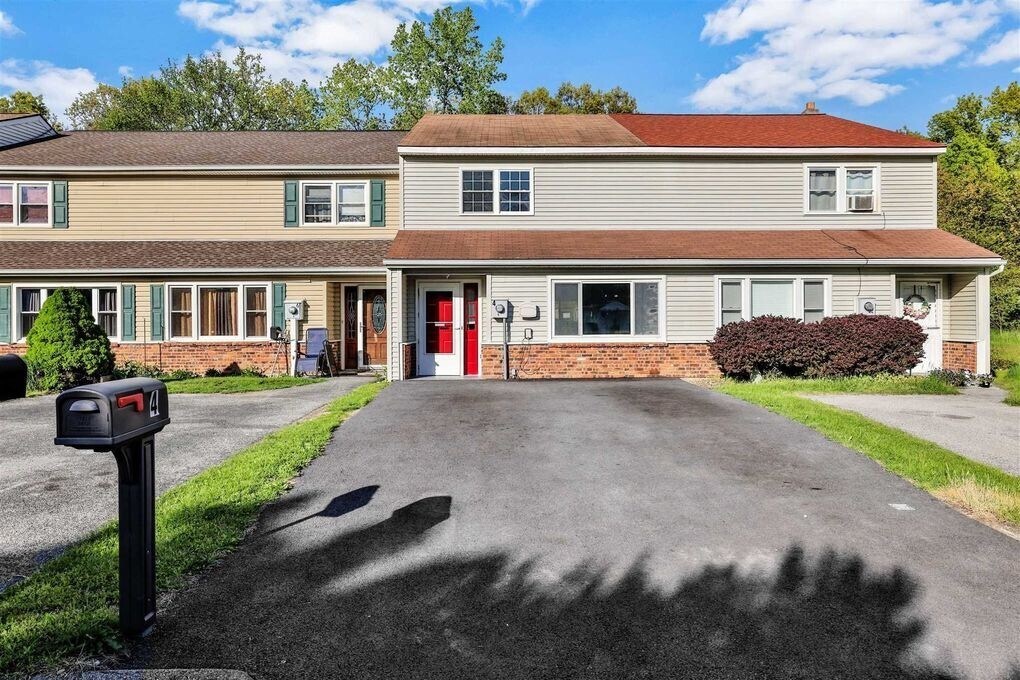 4 Coll Hollow Rd, Poughkeepsie, NY 12601 Townhome Rentals in
