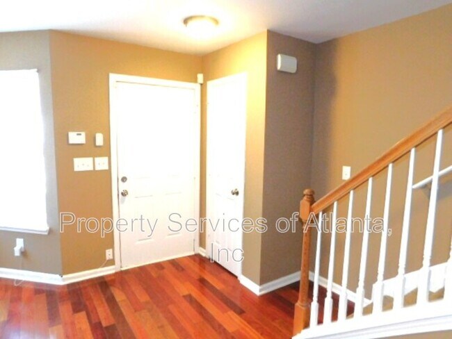 Building Photo - 1795 Devon Dr