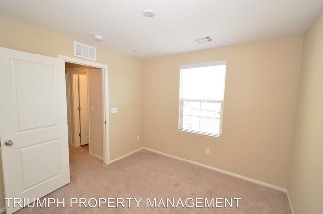 Foto del edificio - 7563 Whitman Colonial St