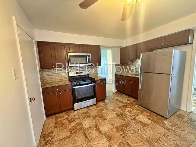 Building Photo - 14500 Cottage Grove Ave