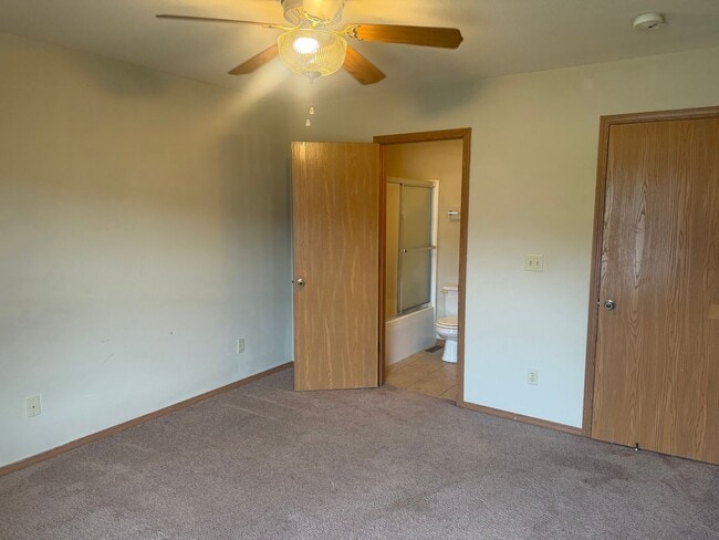 Building Photo - 20304 Skyview Dr