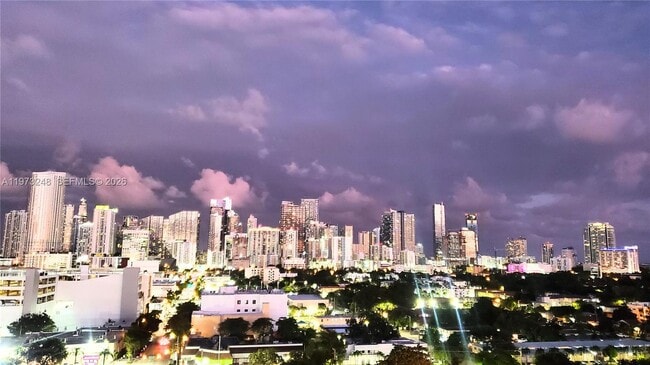 Building Photo - 900 SW 8th St