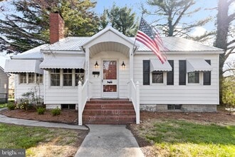 Building Photo - 11707 Mansion St