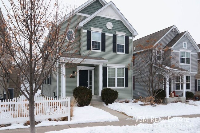 Building Photo - Amazing 4 Bed 3.5 Bath Home in Hennepin Vi...