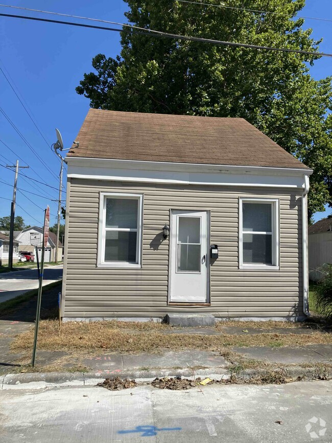 Building Photo - 30 North 15th Street