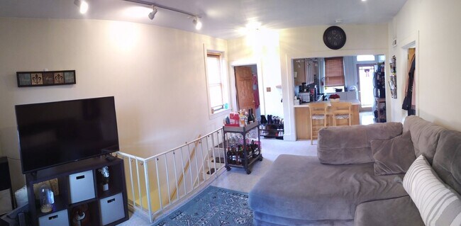 Building Photo - 5422 Comet Way