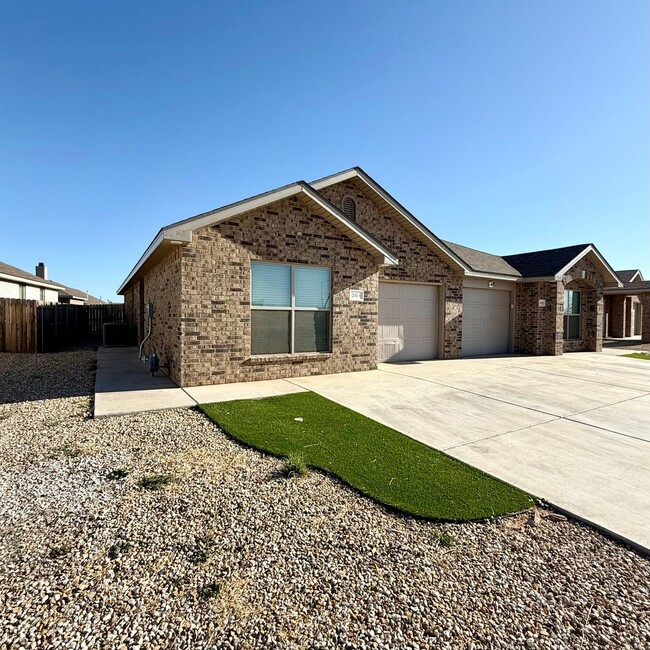 Foto del edificio - 2145 Kokomo Ave