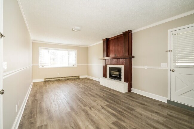 Foto del edificio - 5112 Beechwood Rd