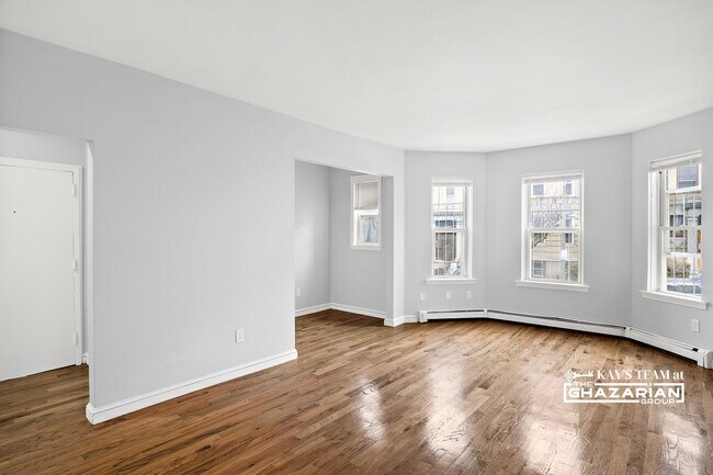 Building Photo - 105 Brunswick St