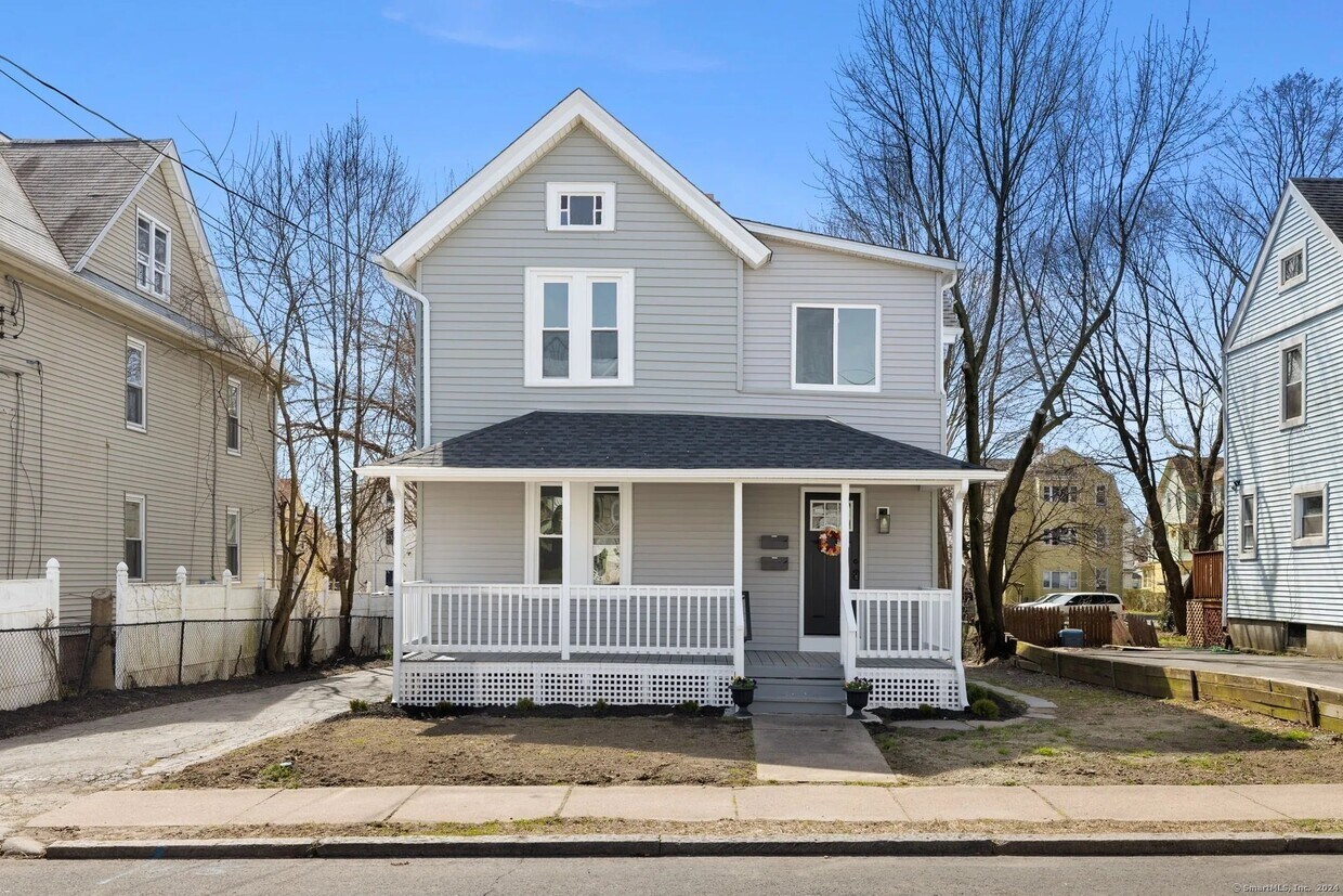 Primary Photo - 35 King St