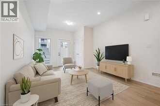 Building Photo - 61 REVERIE Wy