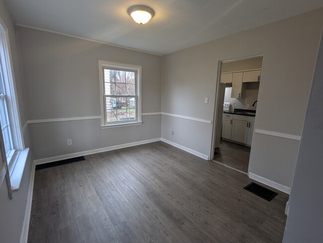 Foto del edificio - 2880 Ruhl Ave