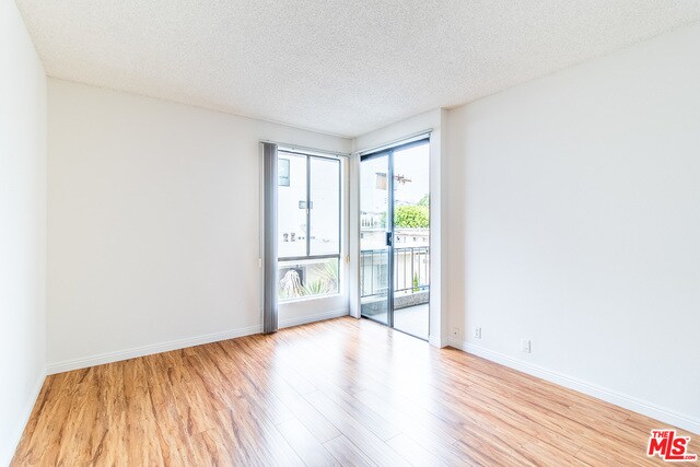 Foto del edificio - 1558 Brockton Ave