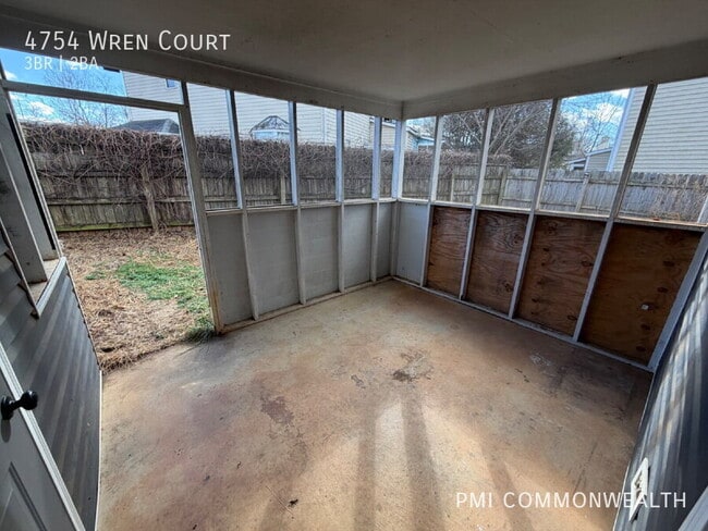 Building Photo - 4754 Wren Ct