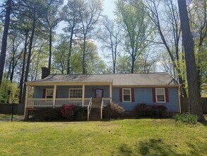 Building Photo - 8217 Post Land Ct