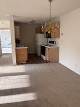 Building Photo - 2280 Andover Dr