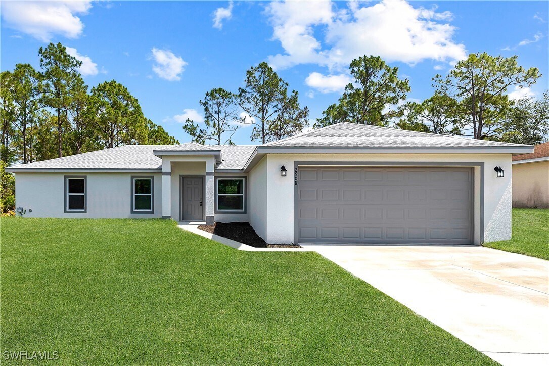 Foto principal - 2908 35th St W