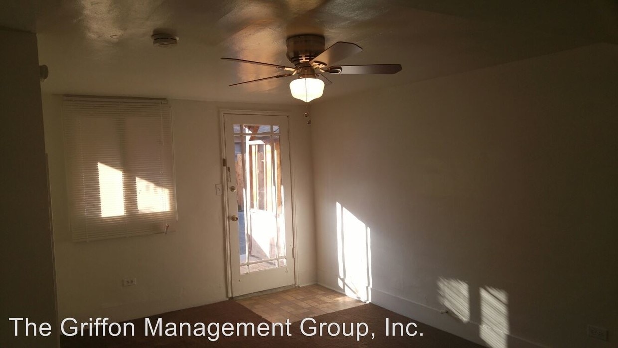 Primary Photo - 233 S San Jacinto Ave